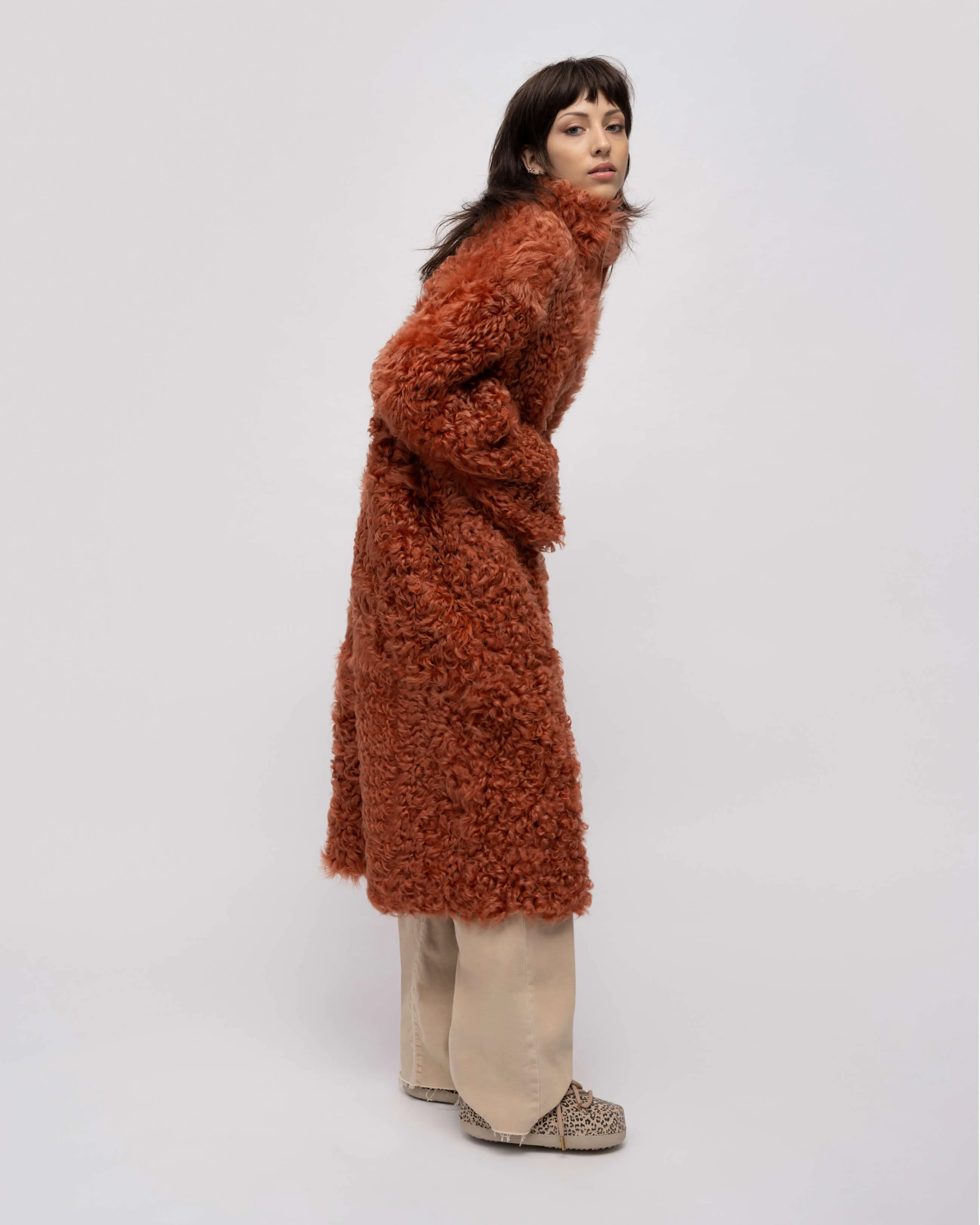  INUIKII Shearling Coat Brick 