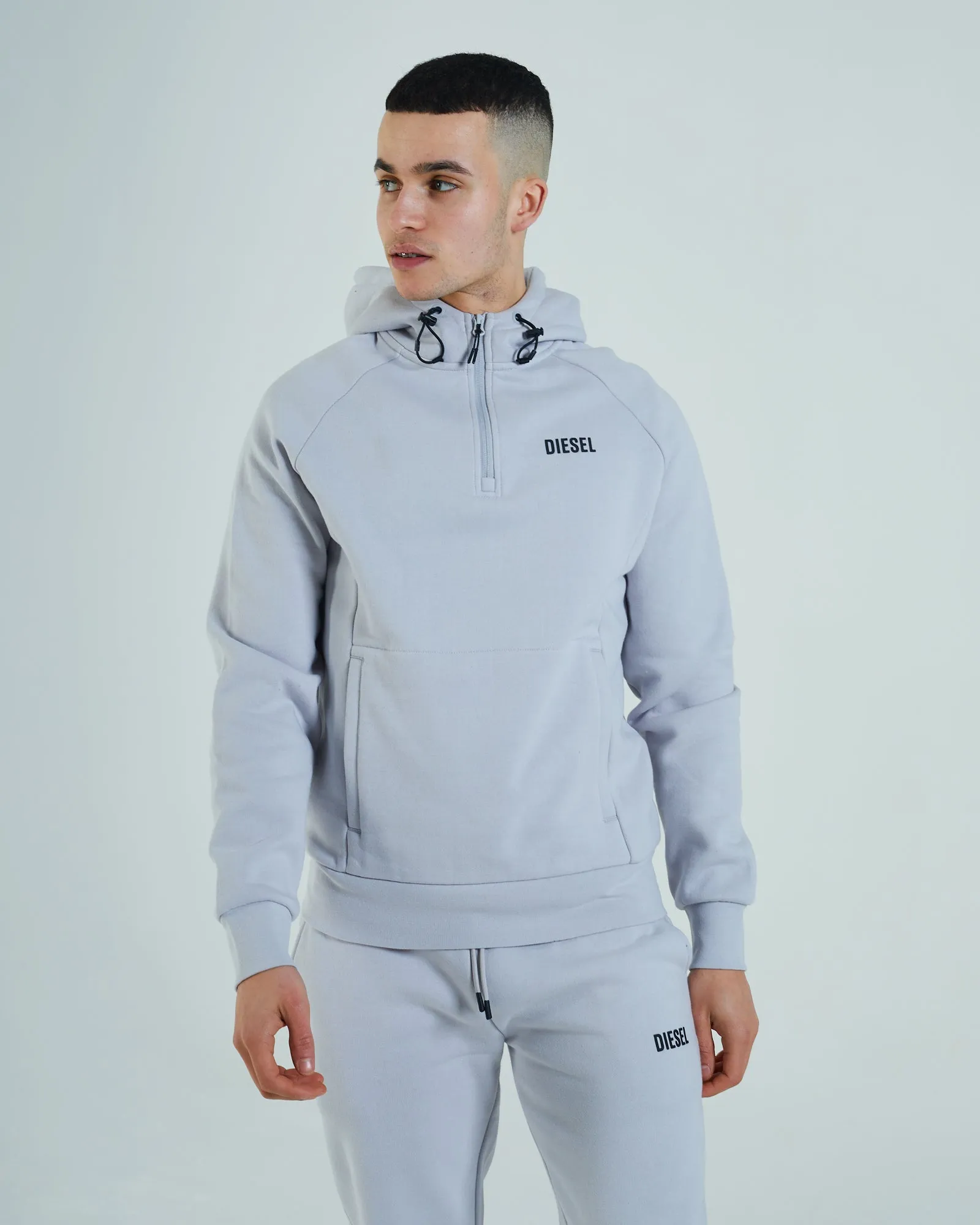 Leo Half Zip Sweatshirt in Supreme Grey