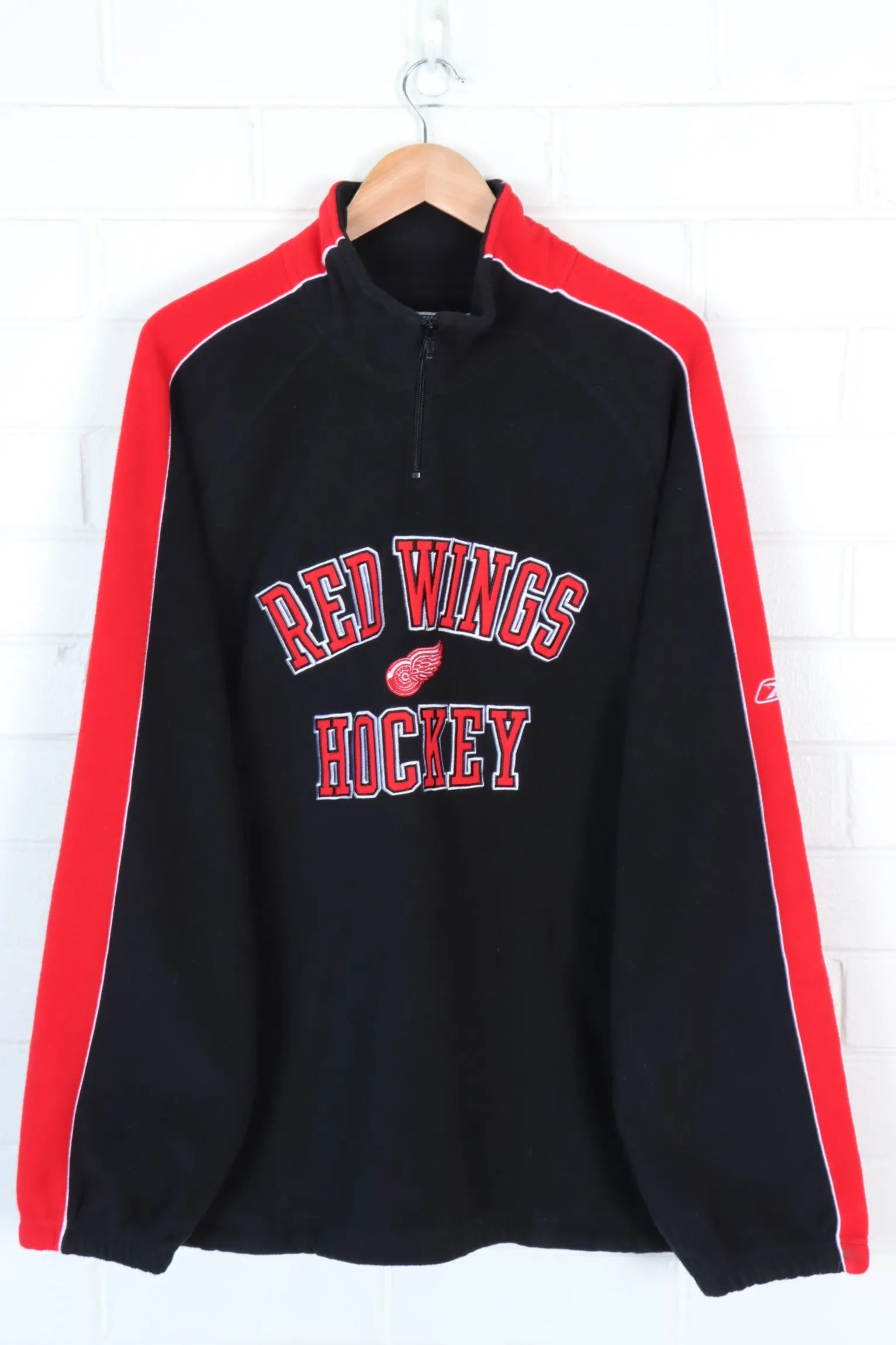 Red Wings Hockey Black & Red NHL 1/4 Zip Fleece (XL) - Reebok