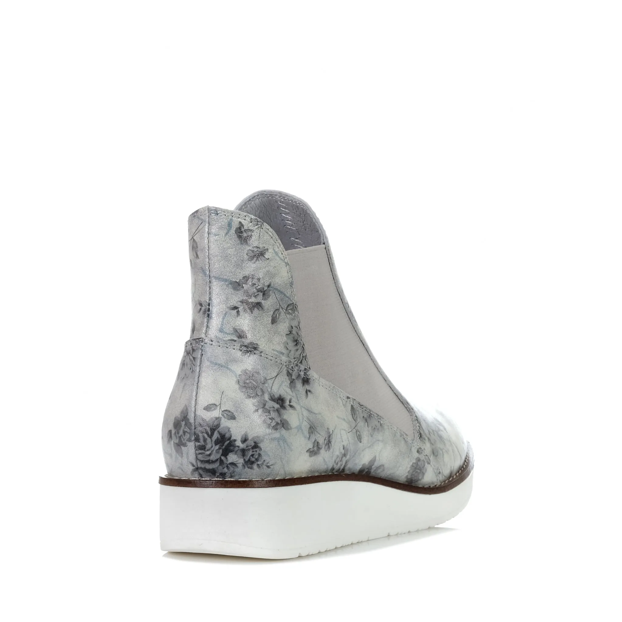 Sansa Rally White Floral - Shop Now for the Perfect Floral Accent