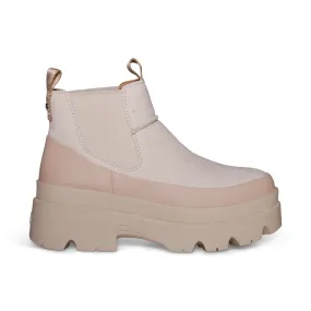 UGG Brisbane Chelsea Boots - Women's - Sea Salt