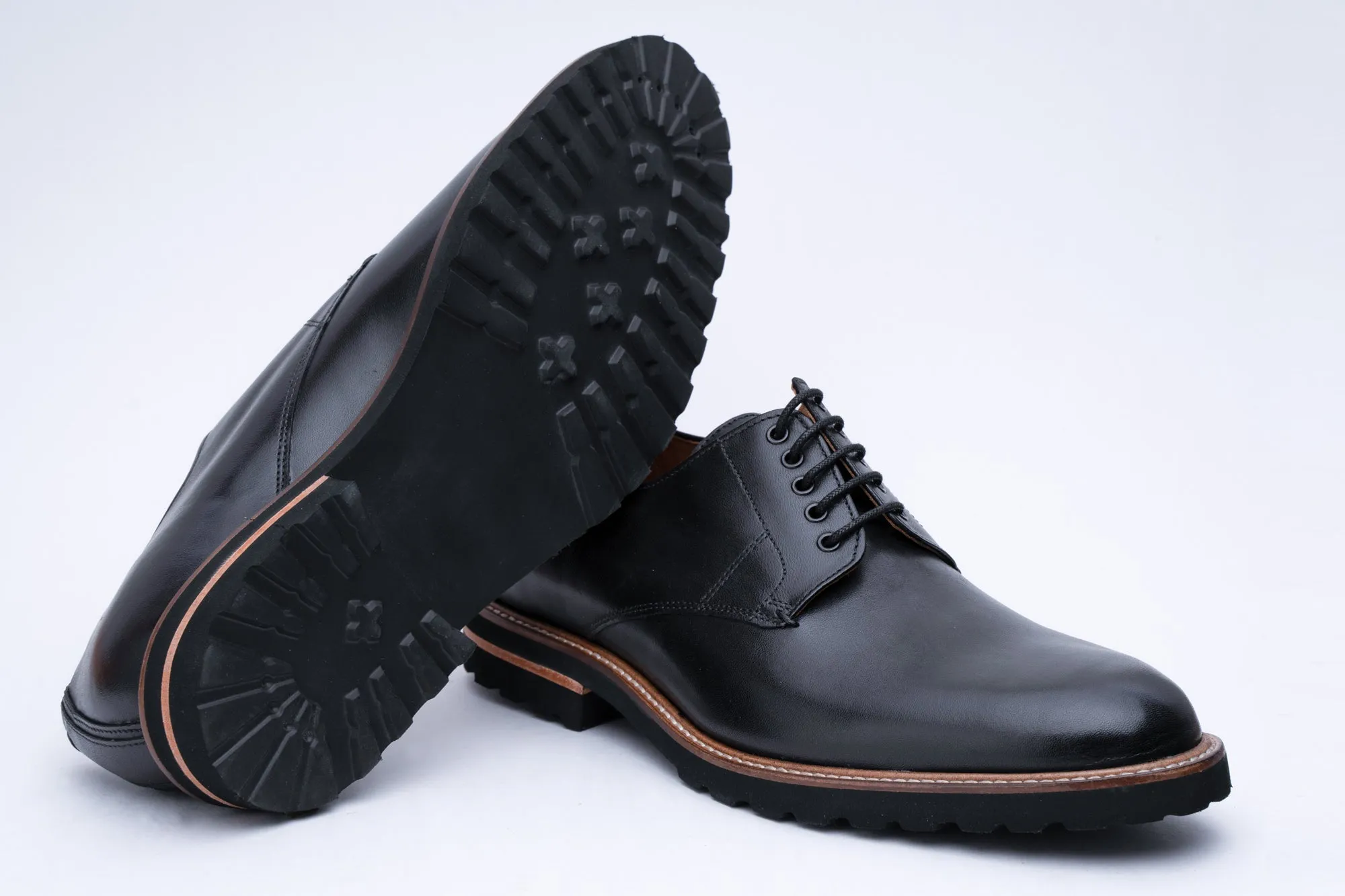 Vamp Derby - Black Plain: Result - Vamp Derby shoes in plain black