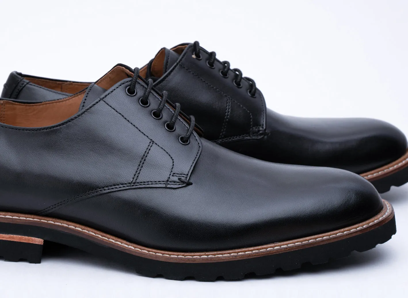 Vamp Derby - Black Plain: Result - Vamp Derby shoes in plain black